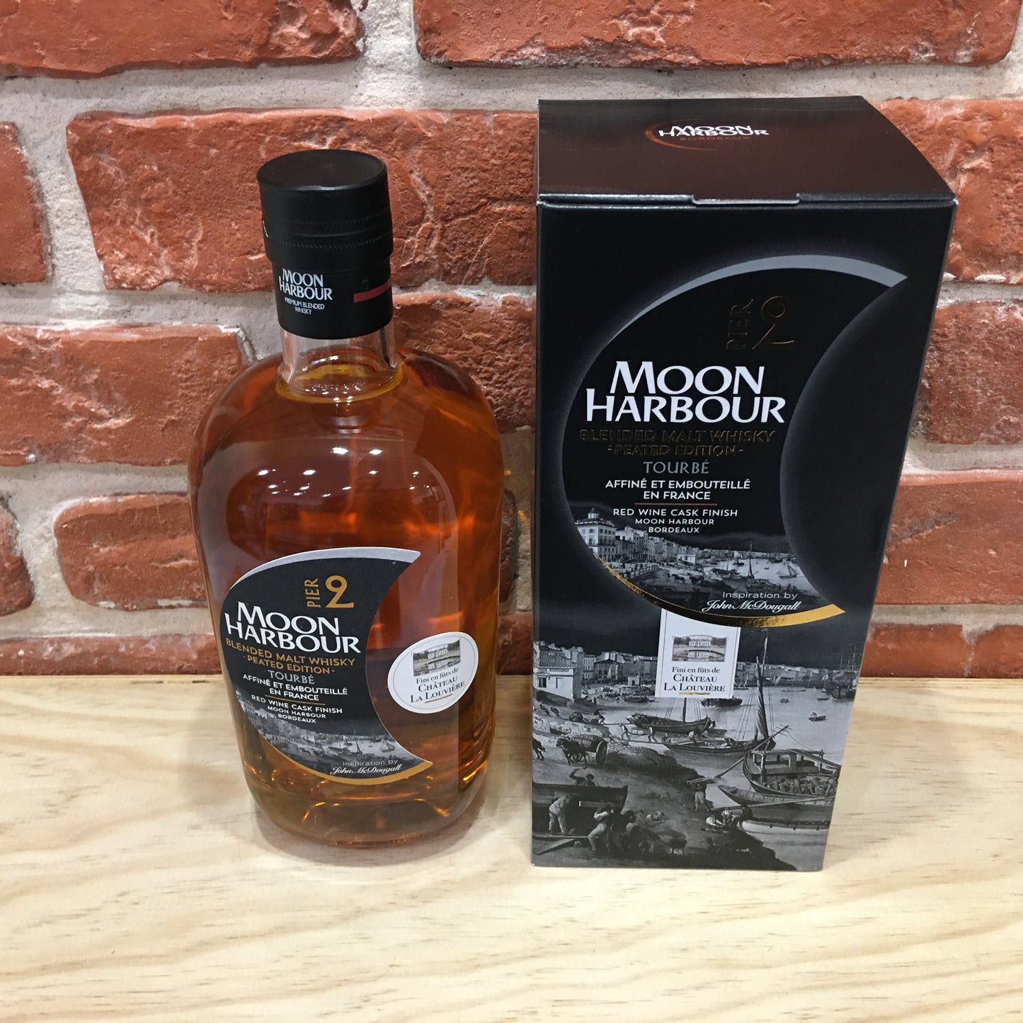 Moon Harbour Pier 2 - Blended Malt Whisky Peated Edition Finition Château La Louvière